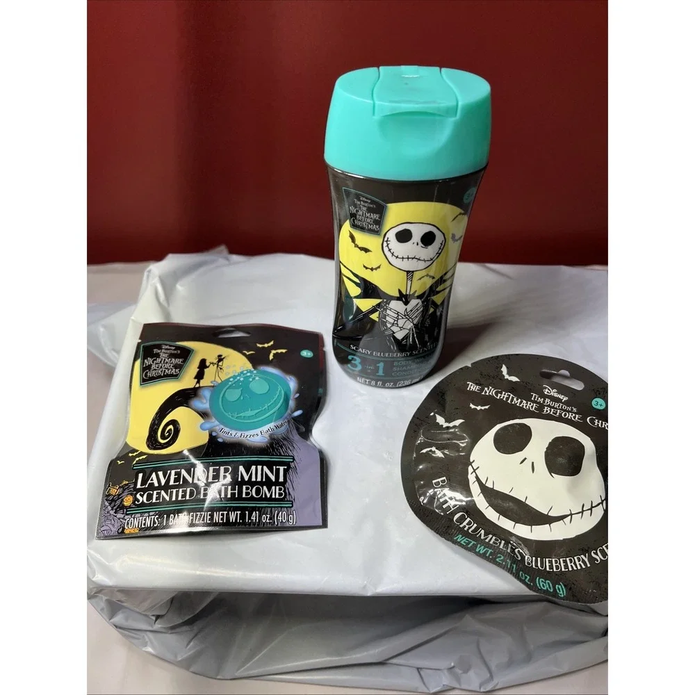 NEW Set of Disney Tim Burtons The Nightmare Before Christmas - Bath 3-1 & Bomb